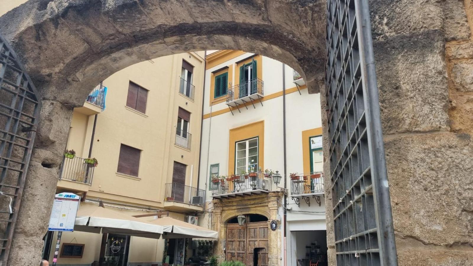 2 Sicilie Rooms And Suite In Centro باليرمو المظهر الخارجي الصورة